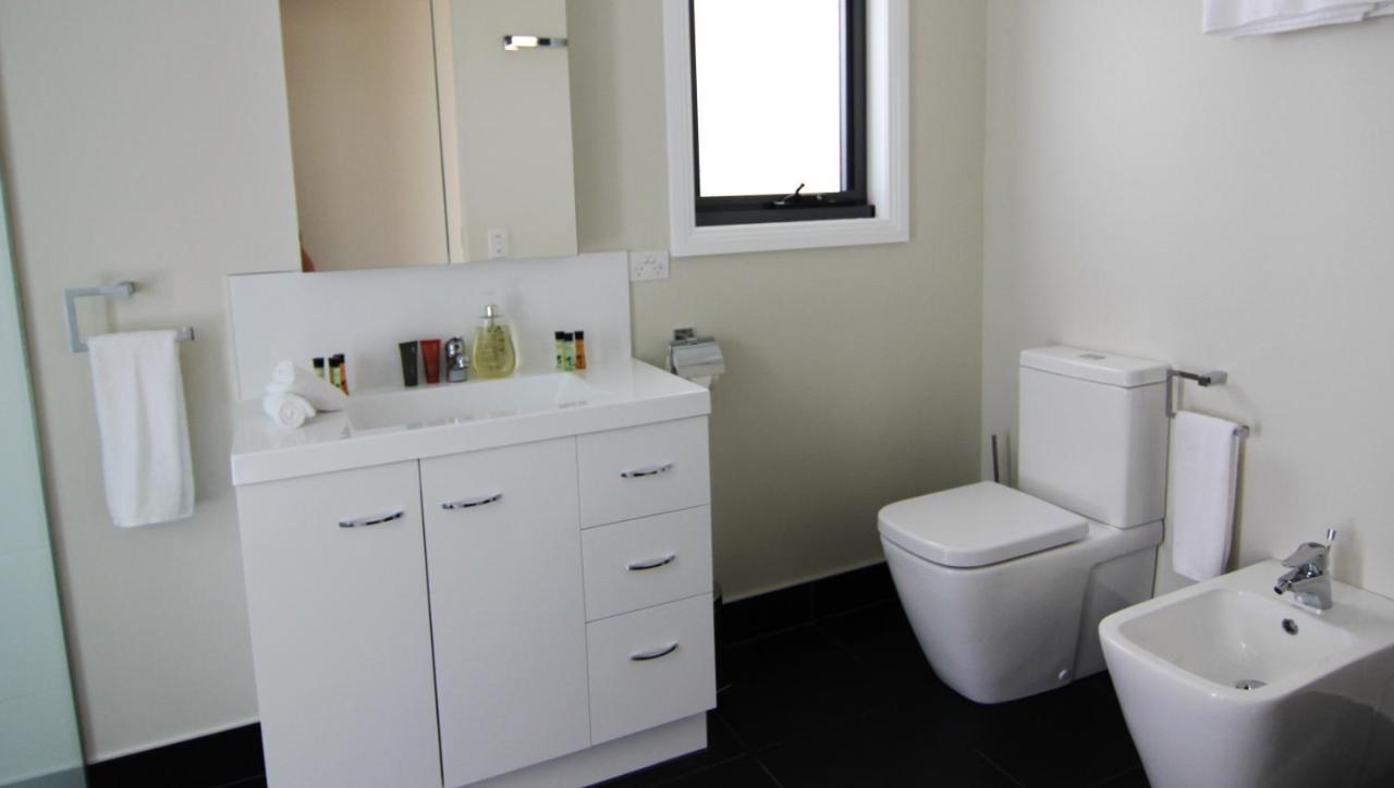 Sea Eagle Cottage Amazing Views Of Bay Of Fires Binalong Bay Eksteriør billede